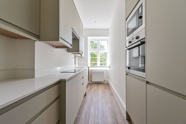 1-bed flat on Gloucester Avenue, Primrose Hill, £525,000