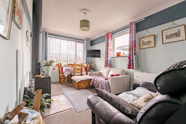 2 Ambleside Abbotts Way Bush Estate, Norwich photo 4