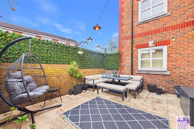 Flat 2, 206, Bull Lane, Eccles, Aylesford photo 3