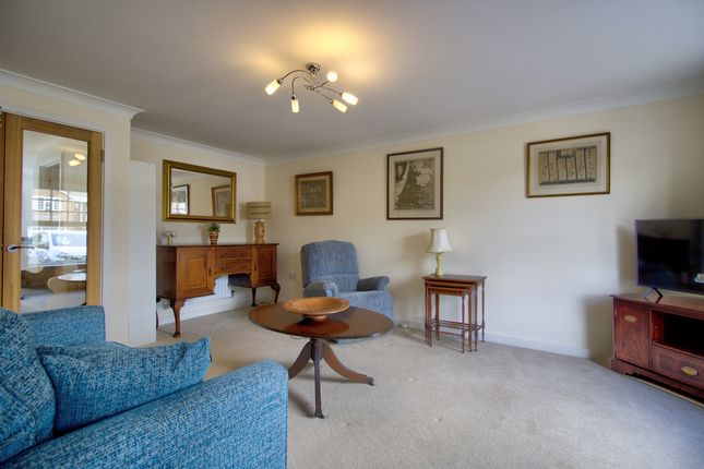 37, Hophurst Drive, Crawley photo 2