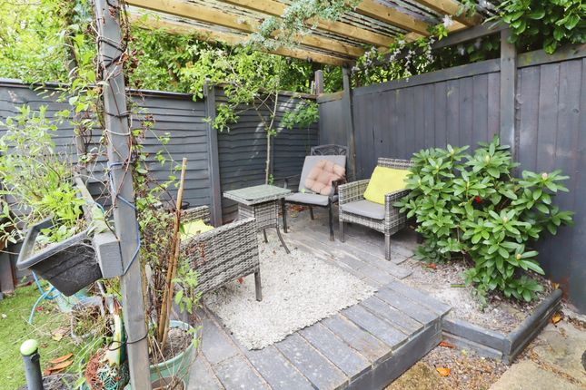 32, Fairhaven Close, Cardiff photo 3