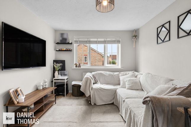 Flat 8, Osprey Court, Osprey Road, essex photo 3