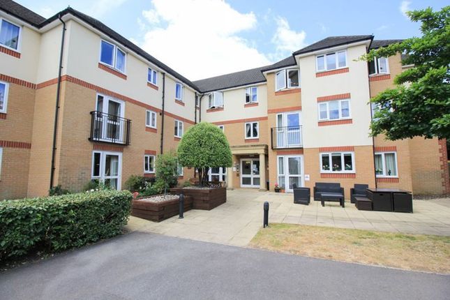 Flat 16 Mitchell Lodge, 50-56 West End Road, Bitterne Village, Southampton photo 4