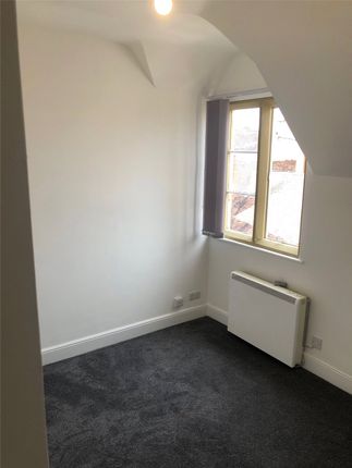 Flat to rent in High St, Tewkesbury