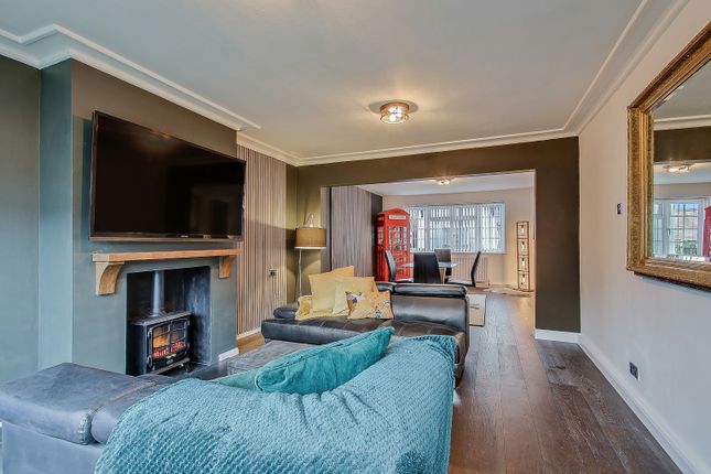 3a, Willow Avenue, Uxbridge photo 3