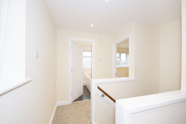 33, Orchard Way, Bicester photo 4