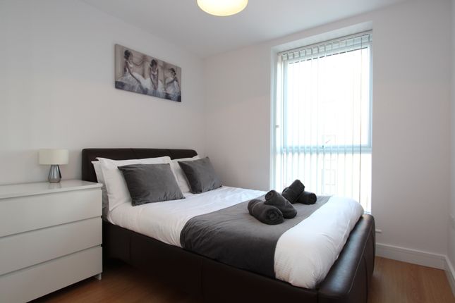 Flat for sale in Drake Way, Reading