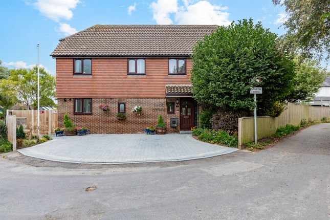 9, Broadsole Lane, Dover photo 2