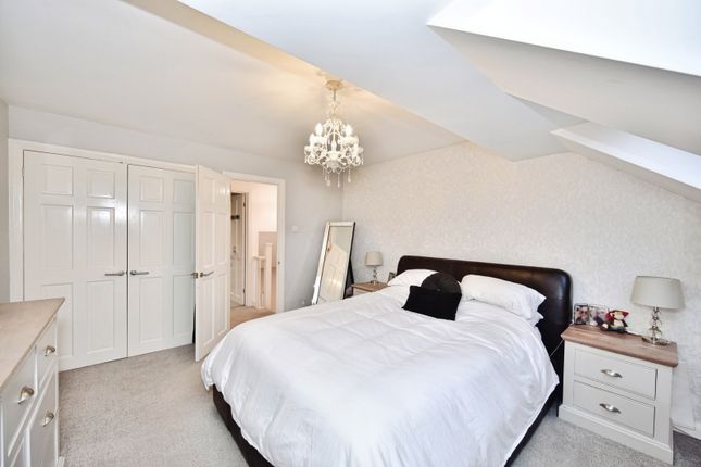 28, Springvale, Kent photo 4