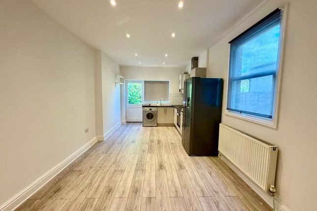 167A, Northfield Avenue, London photo 3