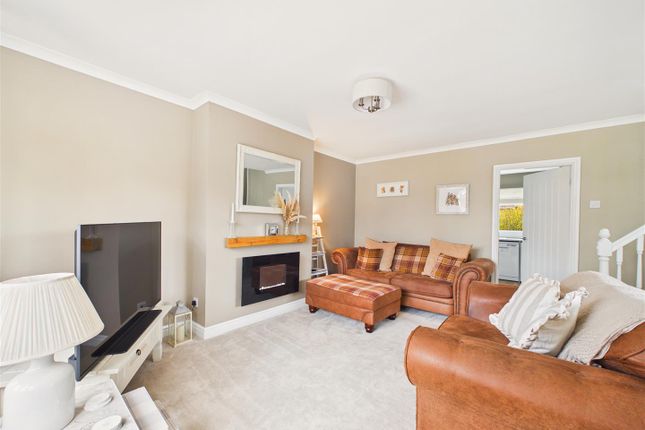 22, Cedar Wood, Gilberdyke photo 3