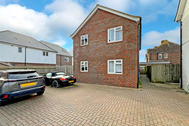 Flat for sale in Main Road, Yapton, Arundel