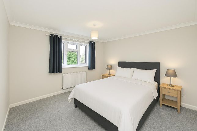 6, Arden Close, Balsall Common photo 4