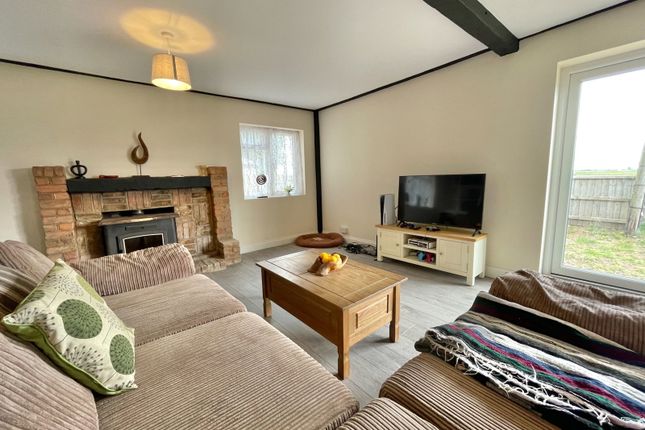 Ashlaw House, Euximoor Drove, Wisbech photo 3
