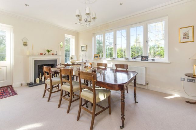 Country house to rent in Cavendish Road, St Georges Hill, Weybridge, Surrey