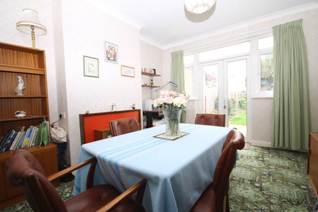 83, Lime Grove, New Malden photo 4
