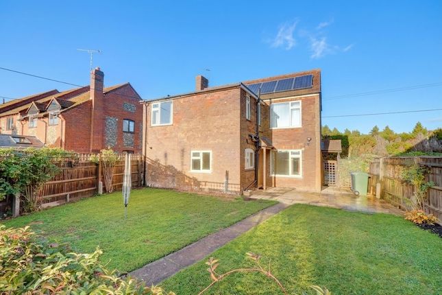 Thame Road, Princes Risborough photo 4