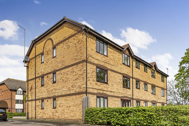 Flat for sale in Ainsley Close, London