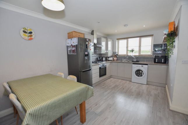 7, Park Rosmoren, Redruth photo 2