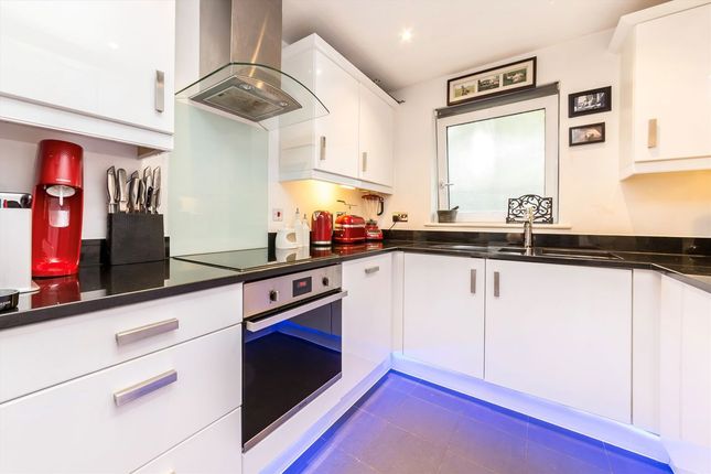 Flat 1, 3, Wharncliffe Mews, London photo 4
