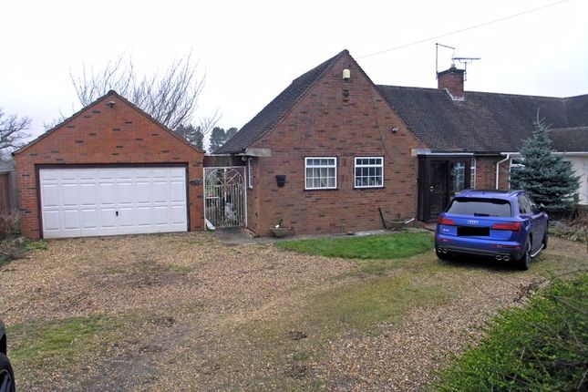 Semi-detached bungalow for sale in Bromsgrove Road, Hunnington, Halesowen