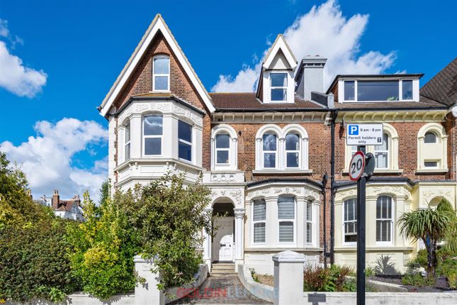 Flat for sale in Wilbury Avenue, Hove