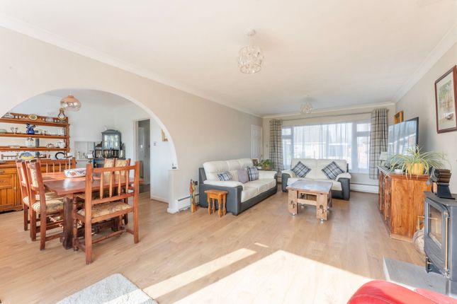 60 Back Road, Wisbech photo 4
