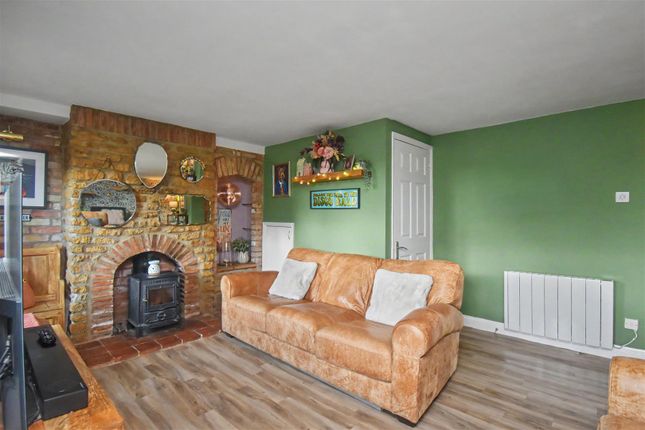 19, Arnhill Road, Corby photo 4