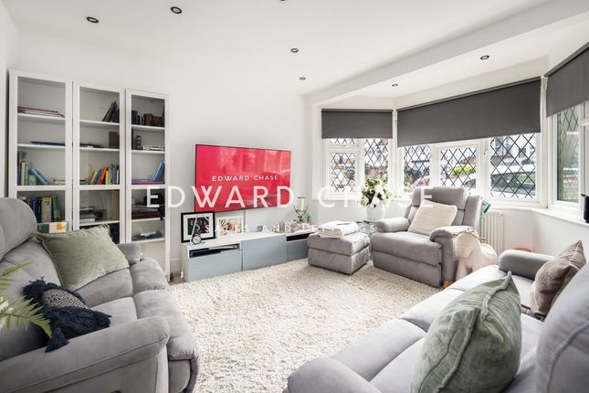 49, Westview Drive, Woodford Green photo 3