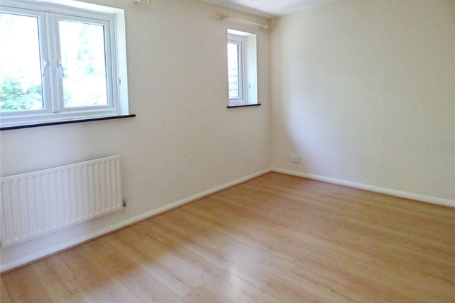 9, Leatherhead Gardens, Southampton photo 3