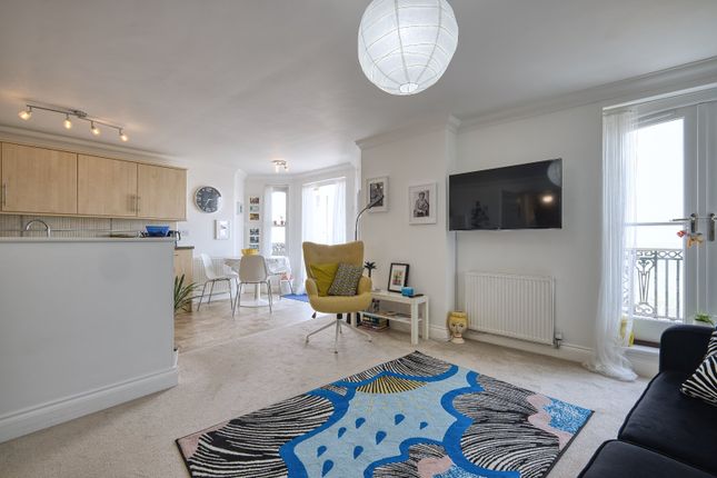 Flat 6, Granville Court,, D'este Road, Kent photo 4
