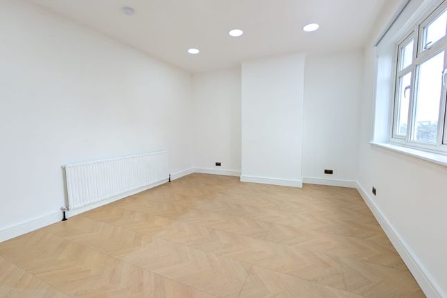 12B, Station Parade Whitchurch Lane, Edgware photo 4