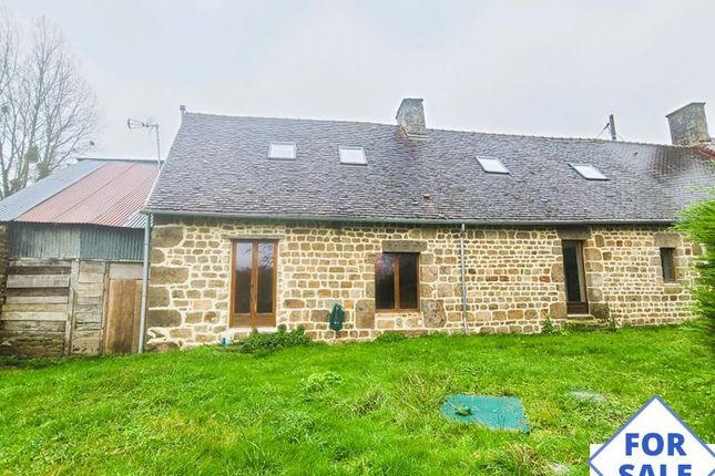 Cottage for sale in Lonlay-Le-Tesson, Basse-Normandie, 61600, France
