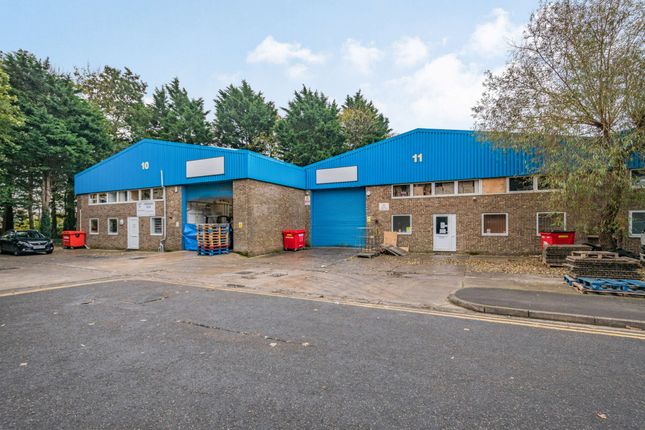 Industrial to let in Kendrick Trading Estate, Galton Way, Swindon