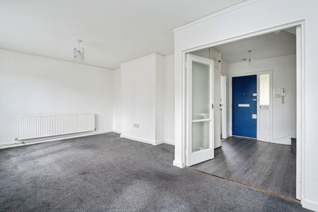 Flat 21, Devonshire Hall, Frampton Park Road, London photo 5