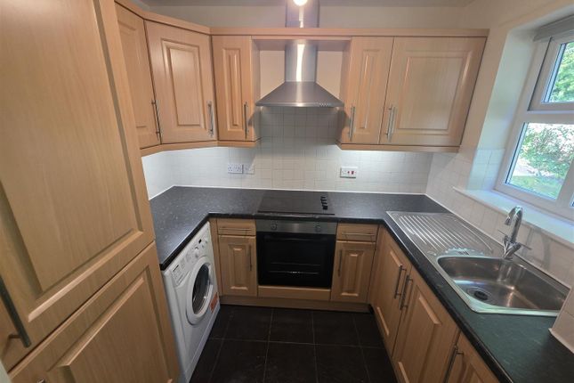 Flat 22, Marshes Fold, Walkden photo 2