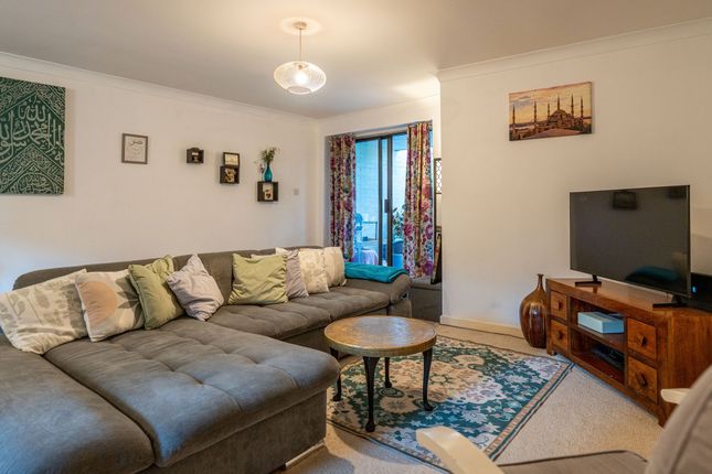 Flat 31, Cheriton House The Crescent, Cardiff photo 4