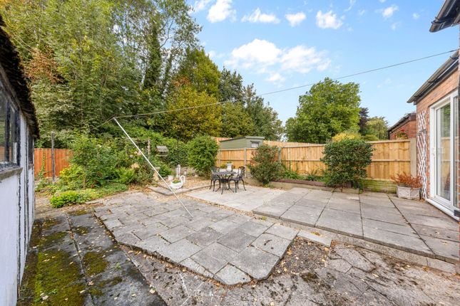 21 Dam Lane, Warrington photo 4