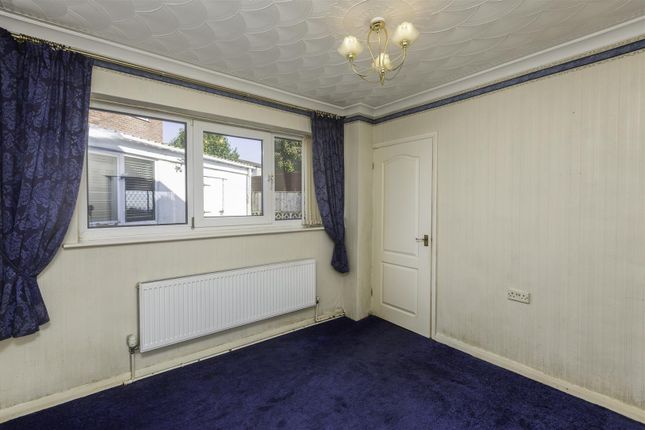 21, Rosemary Court, Swansea photo 4