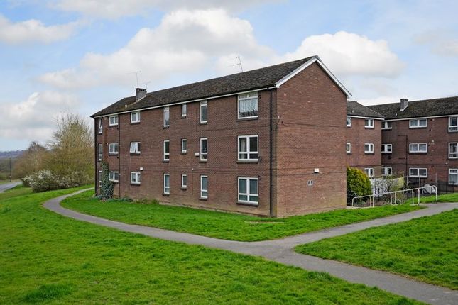 Thumbnail Flat to rent in Hazlebarrow Grove, Sheffield