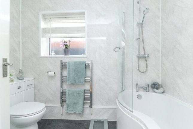 25 David Avenue, Margate photo 3