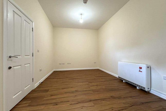 27c, Rowner Road, Gosport photo 3