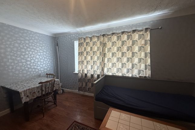 67, Bilston photo 2