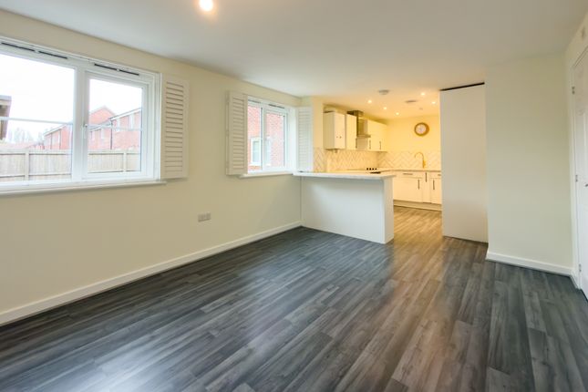38, Exel Drive, Birmingham photo 4