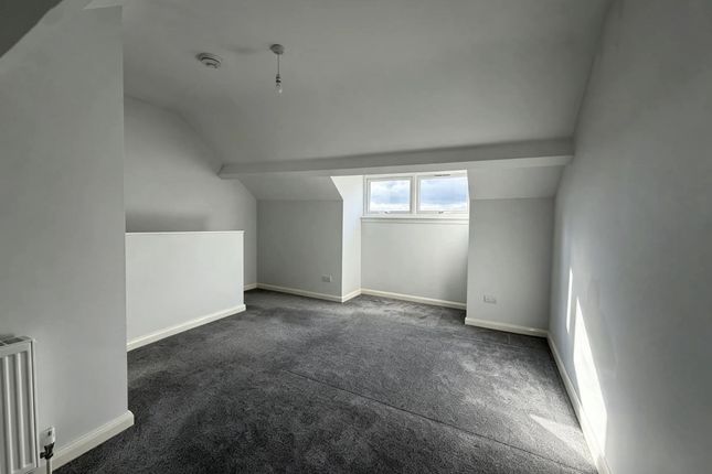 169 High Street, Barnsley photo 3