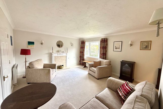 Haddenhurst Court, Terrace Road South, Binfield photo 2
