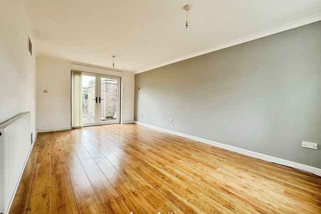 1, Hatchford Walk, Birmingham photo 2