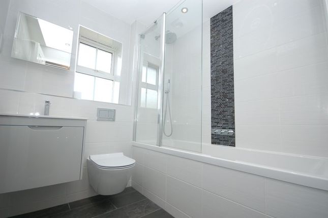 Flat to rent in Salters Close, Rickmansworth