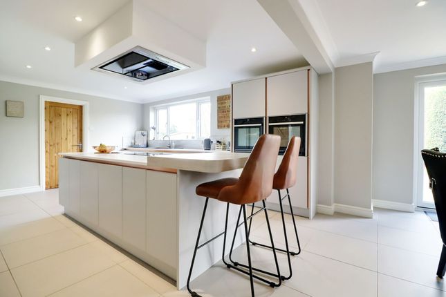 31 Morton Road, Gainsborough photo 3