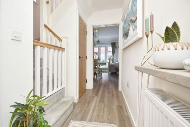 28, Alexander Road, Bristol photo 2
